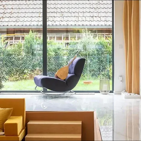 Traum-villa In Heiligensee Mit Innenpool Und Kamin Berlin