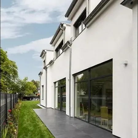 Traum-villa In Heiligensee Mit Innenpool Und Kamin Villa