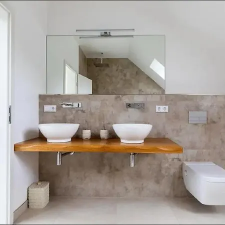 Traum-villa In Heiligensee Mit Innenpool Und Kamin Villa